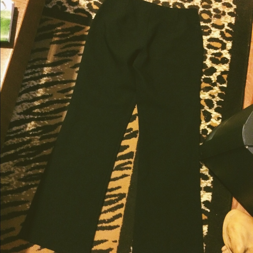 A Beyer black dress pants
